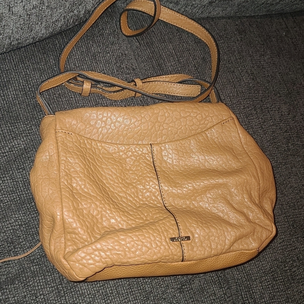 Vince Camuto | VV-Zani-LCB Dark Wheat Crossbody Purse - Picture 3 of 8